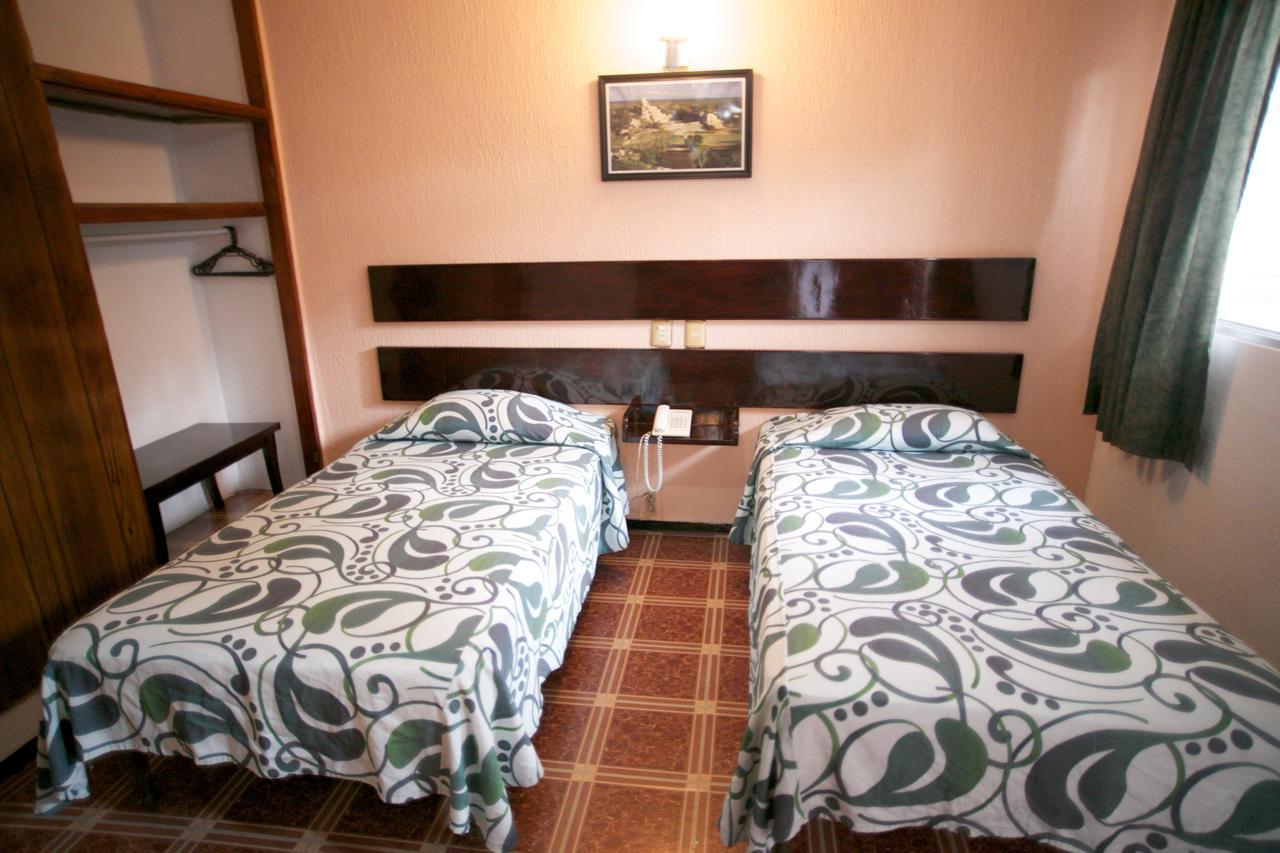 Hotel Maria De Lourdes Tuxtepec Esterno foto