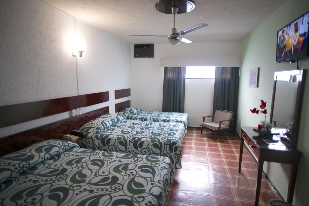 Hotel Maria De Lourdes Tuxtepec Esterno foto