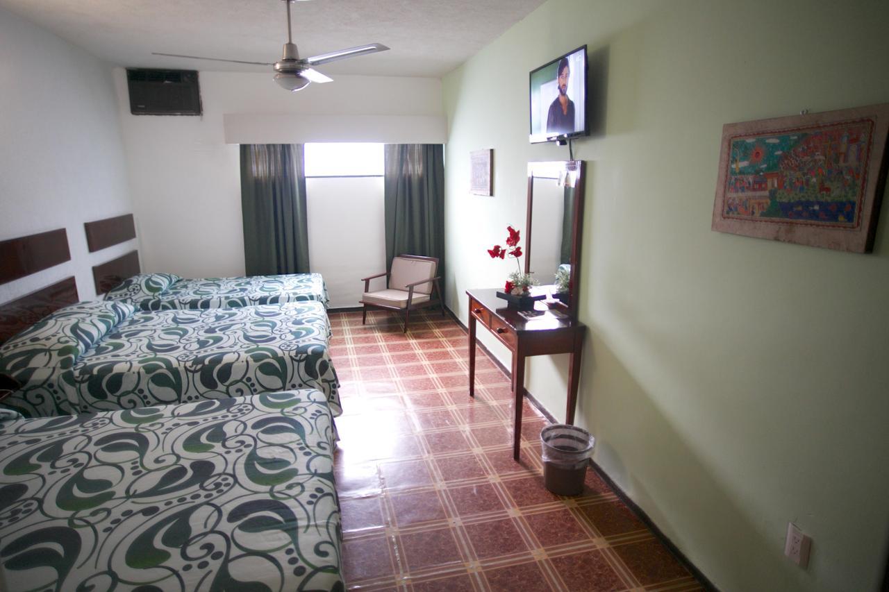 Hotel Maria De Lourdes Tuxtepec Esterno foto