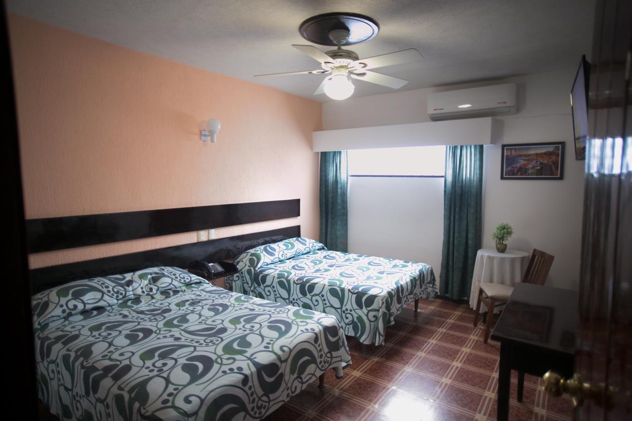 Hotel Maria De Lourdes Tuxtepec Esterno foto